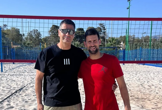 Đoković igra odbojku na pesku i "kuva" dok Siner juri da mu sruši rekord (FOTO)