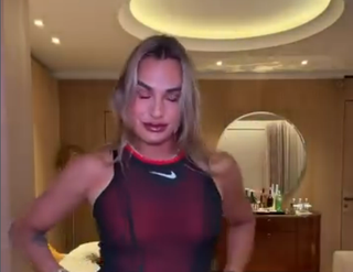 Reketiranje modni kutak: Evo šta će Sabalenka nositi na Rolan Garosu (VIDEO)