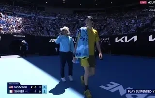 "Celo telo mi se grčilo, a onda": Sinera spasio Australijan open na neviđen način