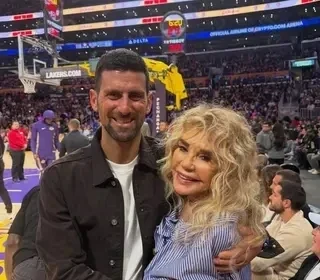 Glumica pala Novaku u zagrljaj: Ima zvezdu u Holivudu, nahvalila Đokovića