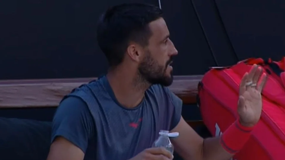 Uzavrela atmosfera i umalo incident: "Smešno je? Pogledaj me u lice, pa se smej" (VIDEO)